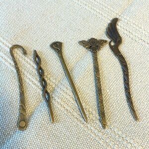 Set of 5 vintage inspired hair picks.
